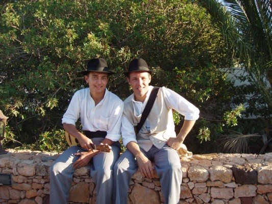 un pequeño descanso por el camino.JPG